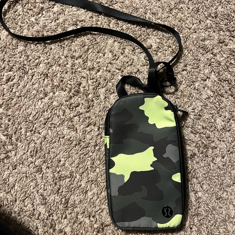 Lululemon bag